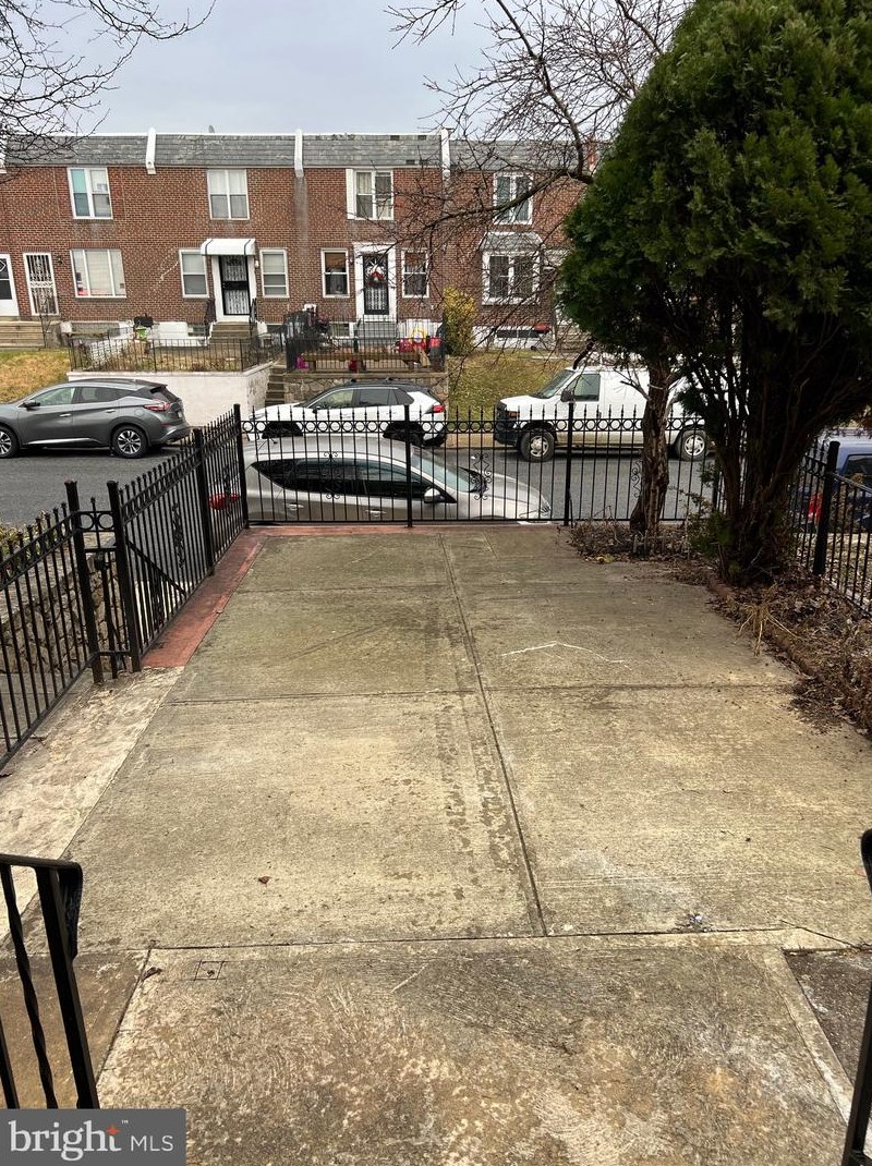 7276 Leonard St, Philadelphia PA  19149-1314 exterior