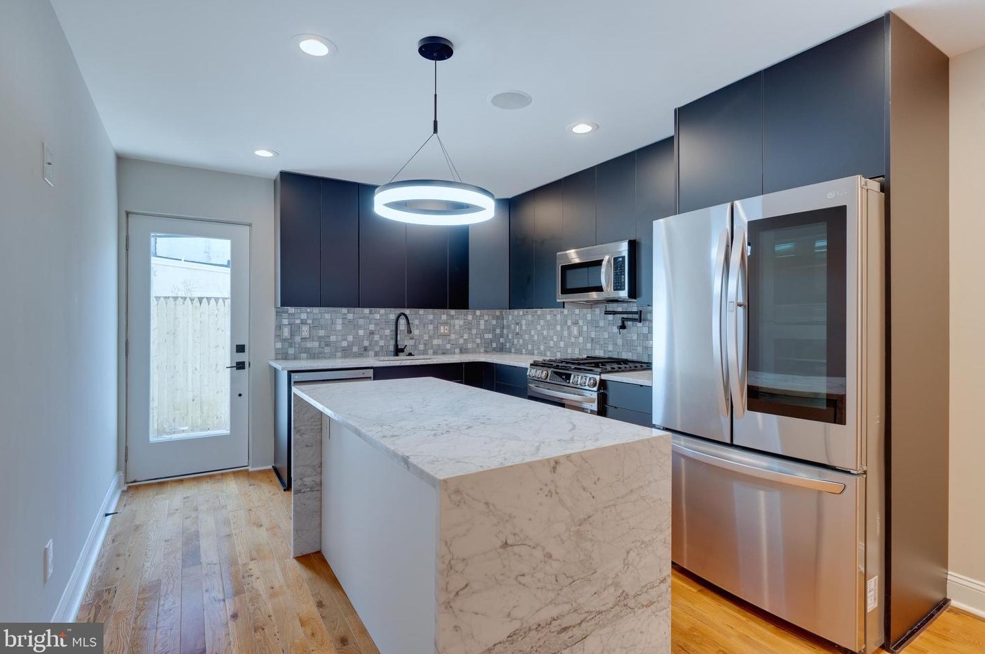 1930 Alter St, Philadelphia PA  19146-2802 exterior
