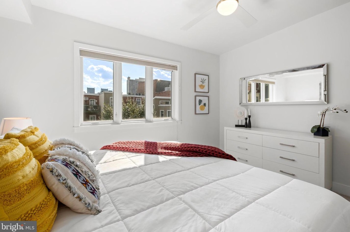 1912 Mount Vernon St, Philadelphia PA  19130-3214 exterior