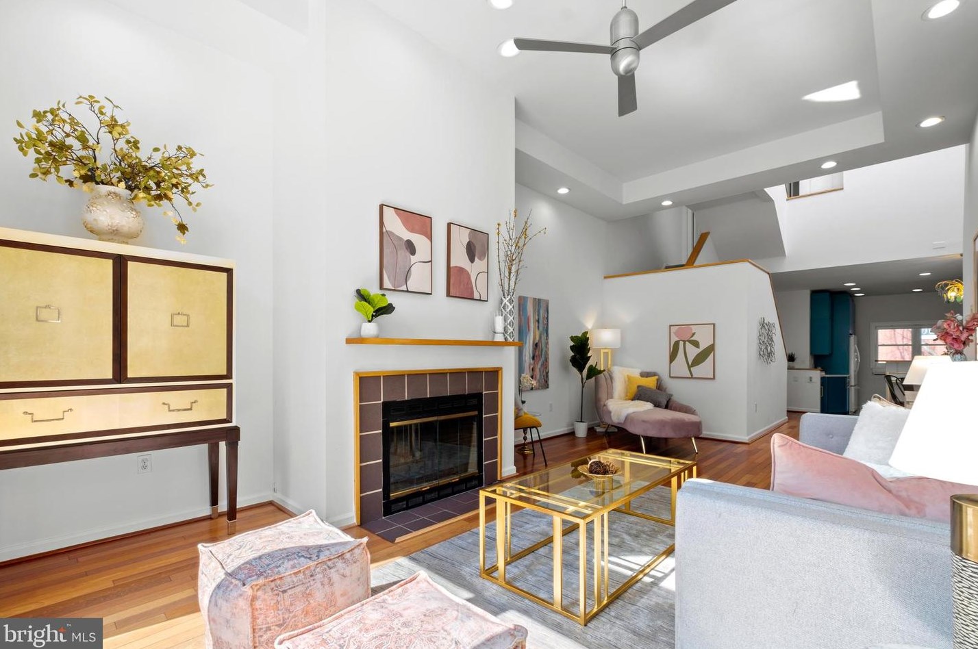 1912 Mount Vernon St, Philadelphia PA  19130-3214 exterior