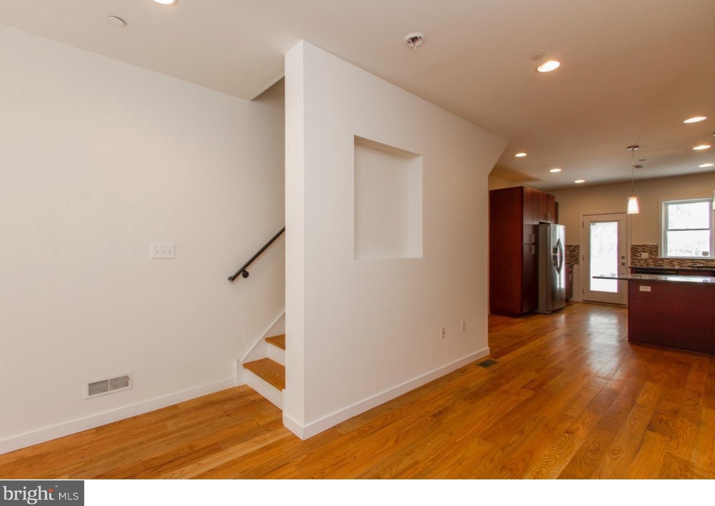 2535 Montrose St, Philadelphia PA  19146-2332 exterior
