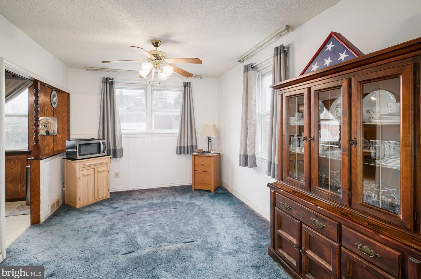 4020 Meridian St, Philadelphia PA 19136-3120 exterior