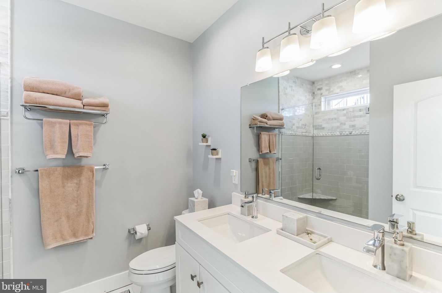 1226 Sheridan St, Philadelphia PA  19147-4820 exterior