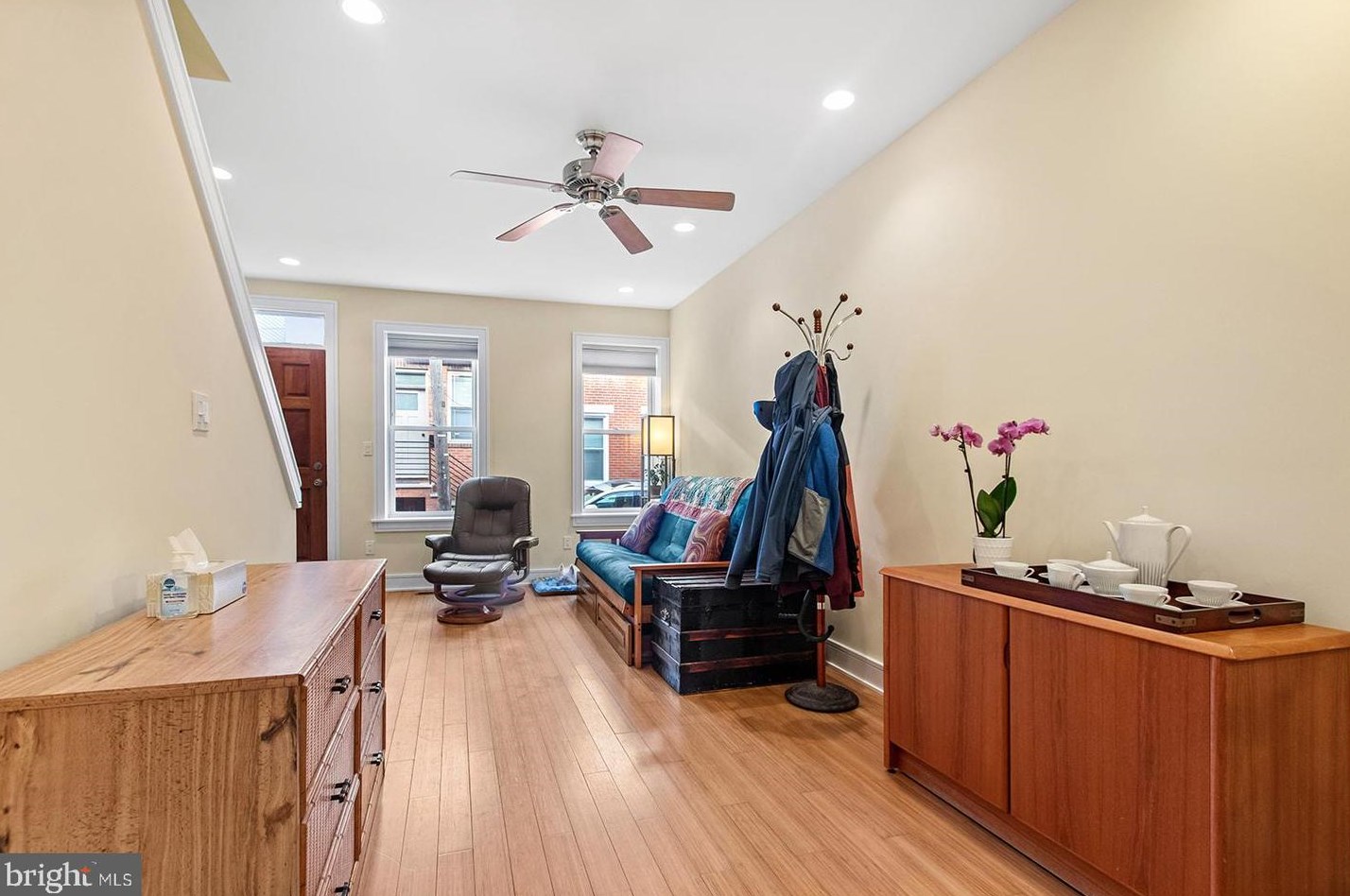 1249 Newkirk St, Philadelphia PA  19146-3625 exterior