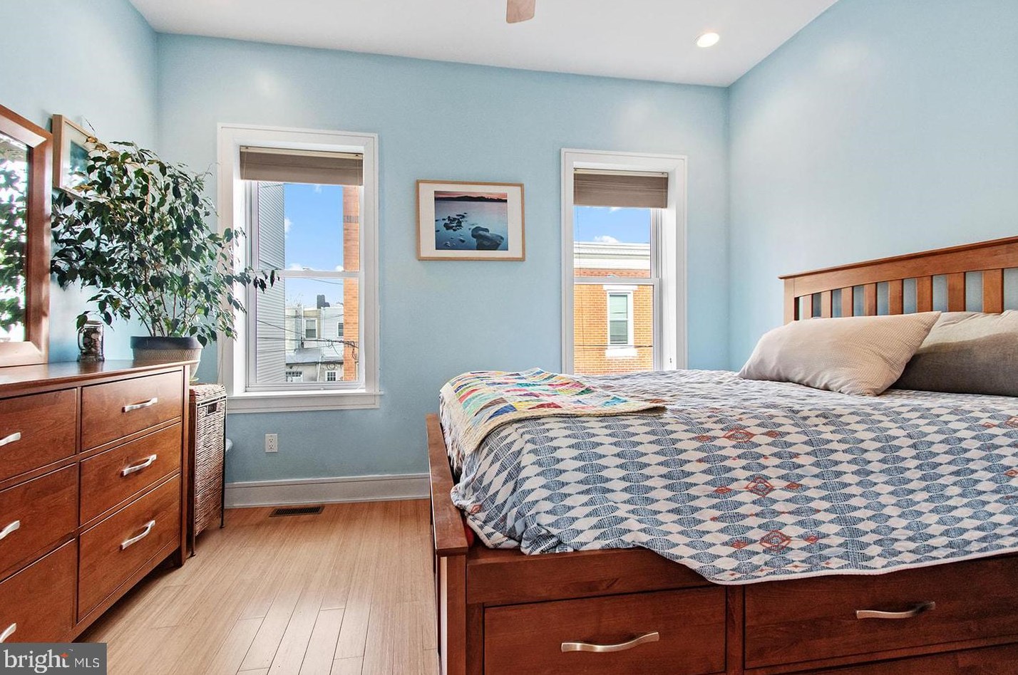 1249 Newkirk St, Philadelphia PA  19146-3625 exterior
