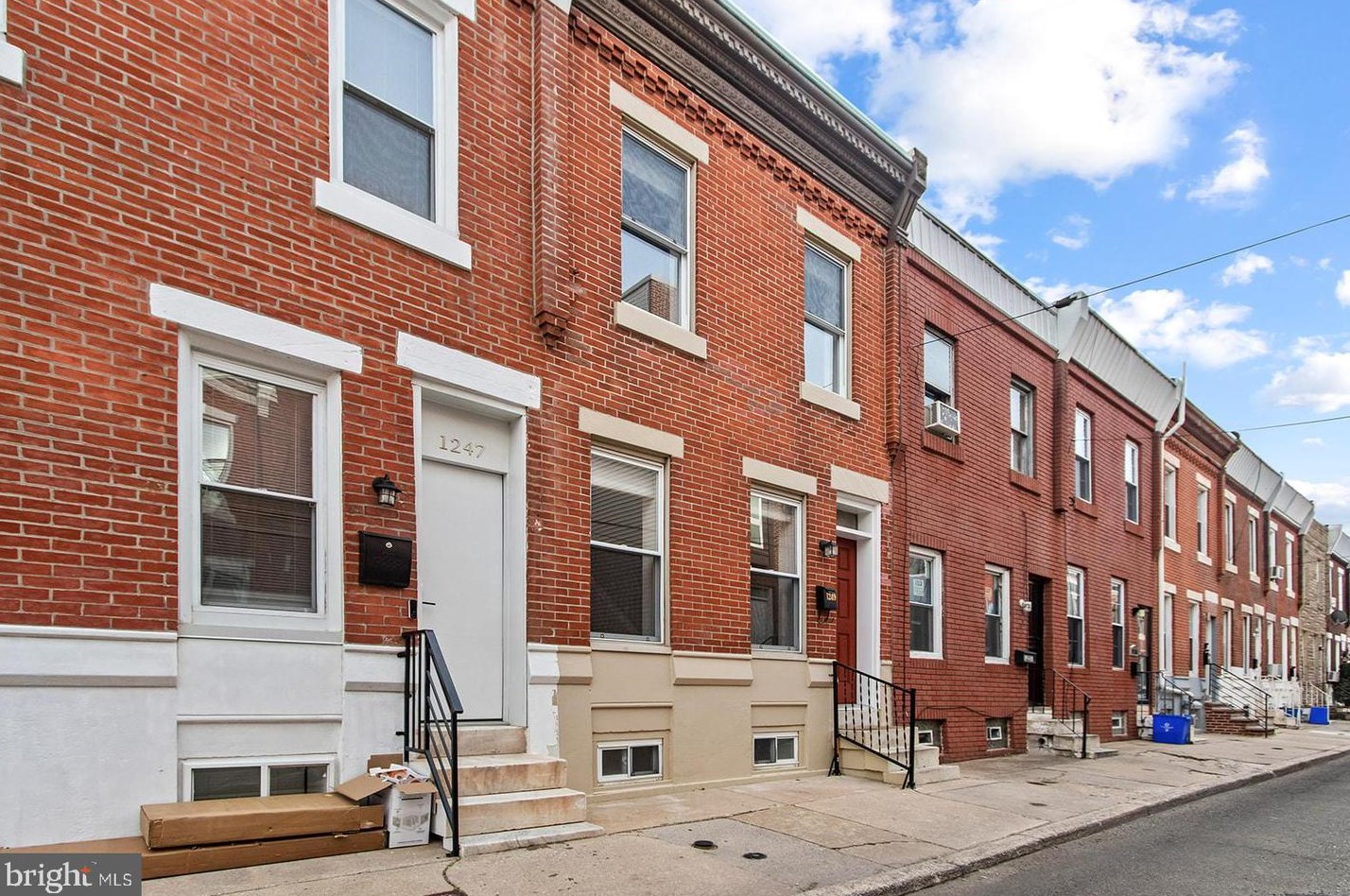 1249 Newkirk St, Philadelphia PA  19146-3625 exterior