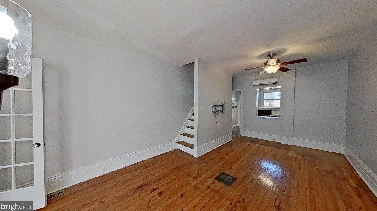 878 Taylor St, Philadelphia PA  19130-1945 exterior