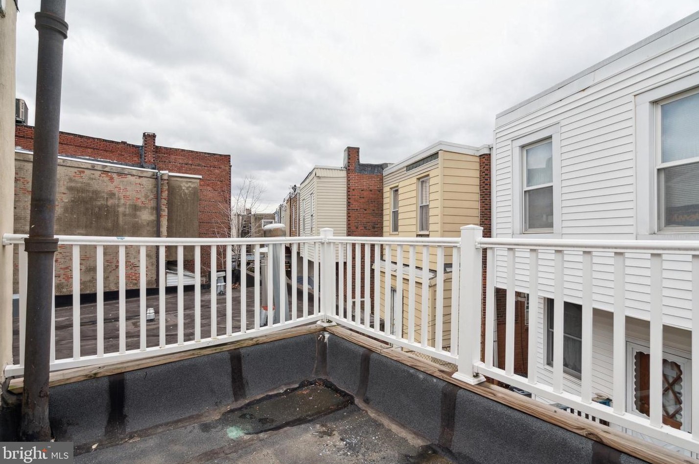 1925 Passyunk Ave, Philadelphia PA  19148-2220 exterior