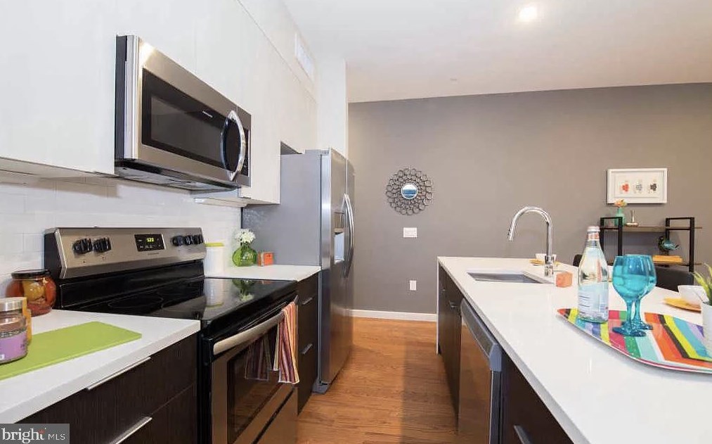 820 Thompson St, Philadelphia PA  19125-3509 exterior