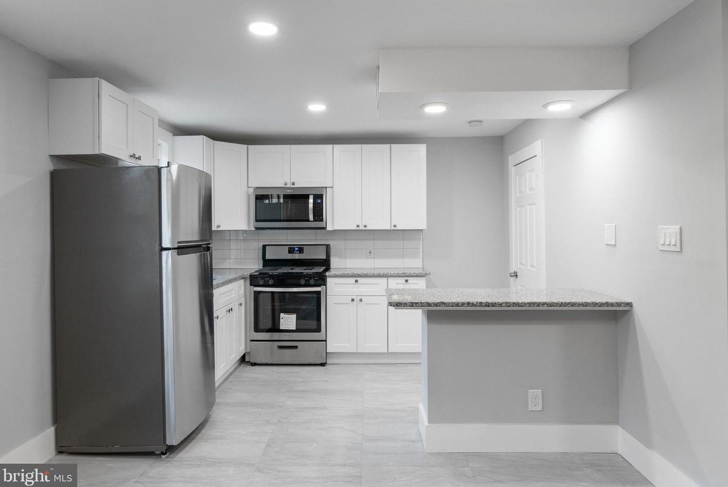 6103 Gardenia St, Philadelphia PA  19144-1016 exterior