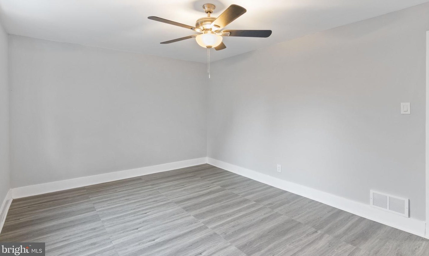 6103 Gardenia St, Philadelphia PA  19144-1016 exterior