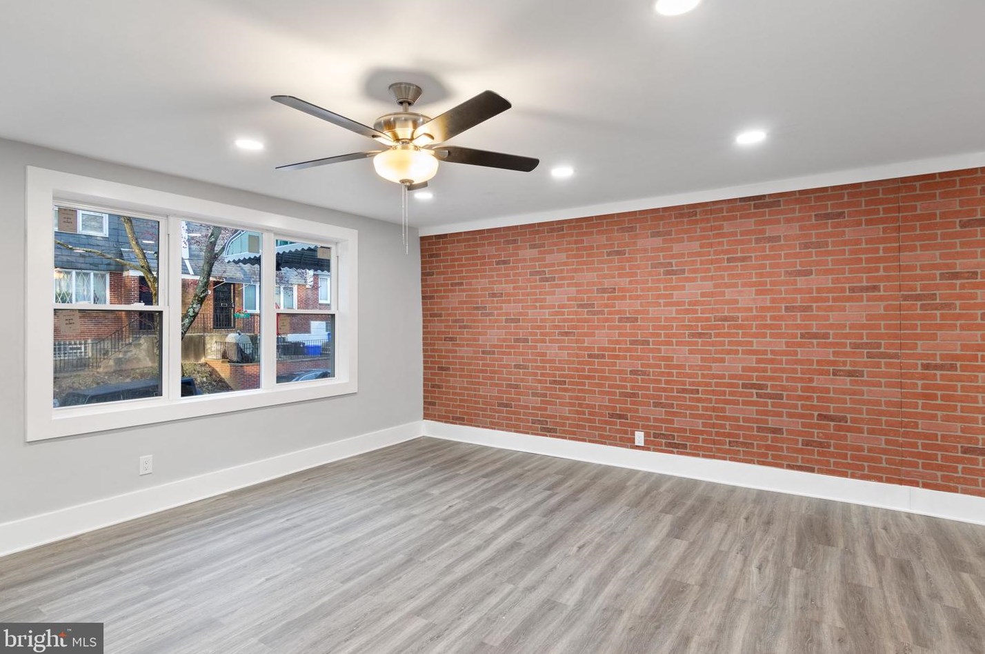 6103 Gardenia St, Philadelphia PA  19144-1016 exterior