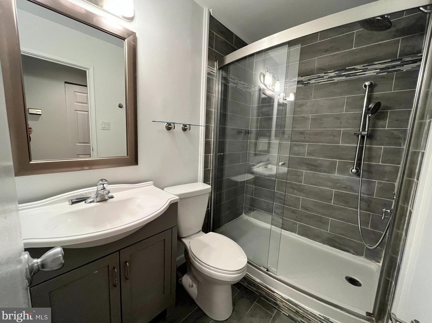 1601 Spring Garden St, Philadelphia PA  19130-3940 exterior