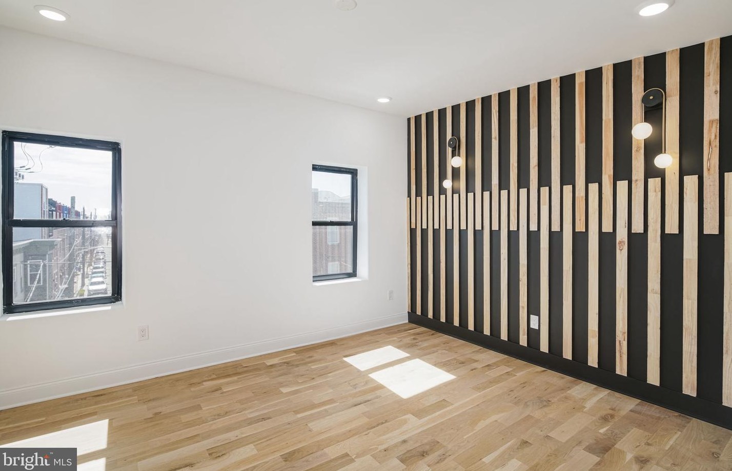 1633 Wharton St, Philadelphia PA  19146-3036 exterior