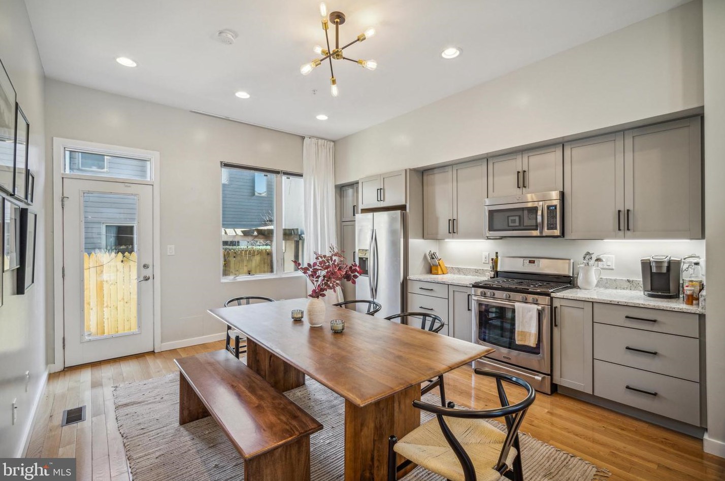 2113 Abigail St, Philadelphia PA  19125-1943 exterior