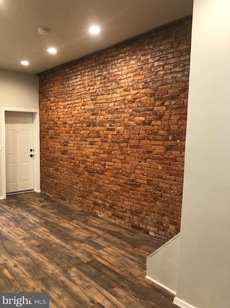 2235 Ingersoll St, Philadelphia PA  19121-4704 exterior