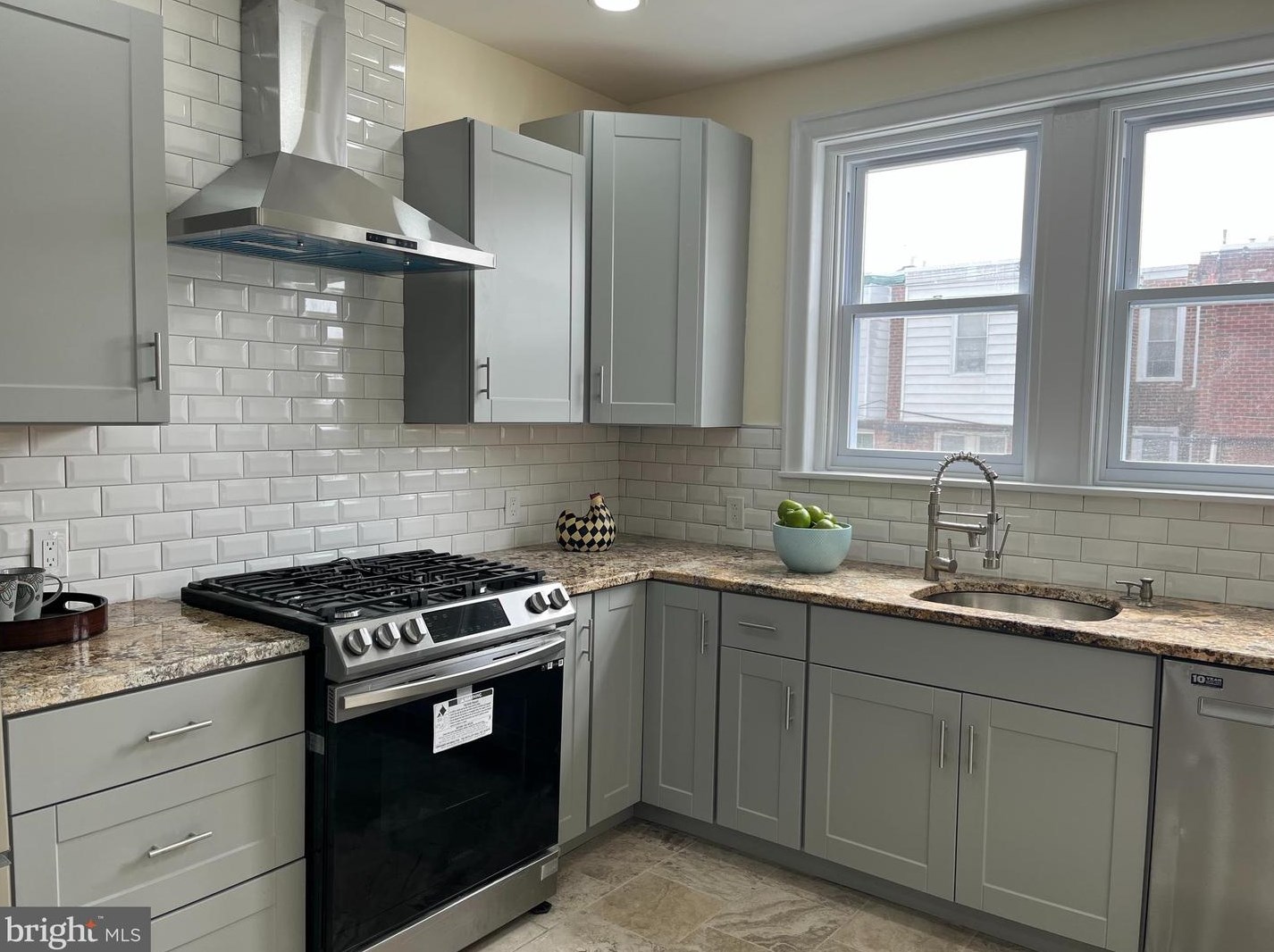 1620 Champlost St, Philadelphia PA  19141-1819 exterior