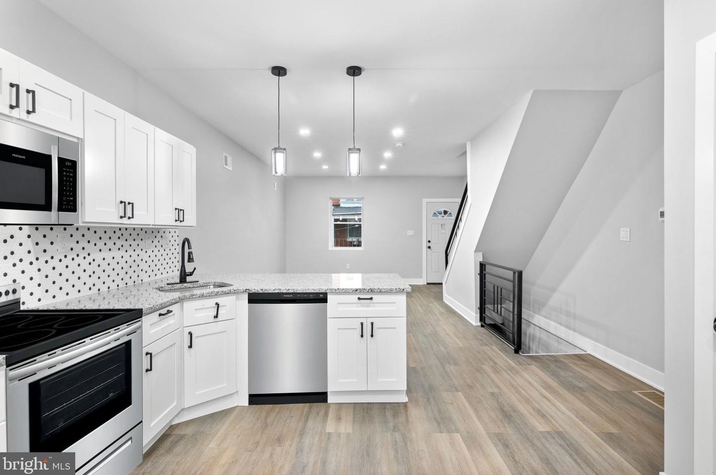 6435 Norwood St, Philadelphia PA  19138-2507 exterior