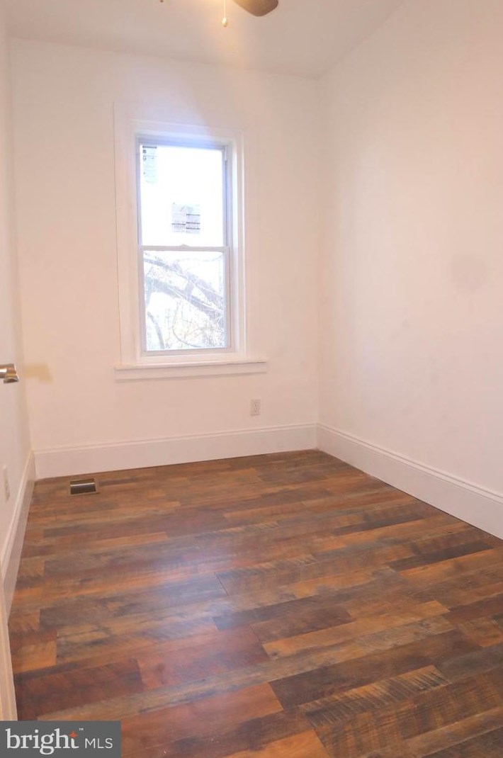 5542 Angora Ter, Philadelphia PA  19143-3110 exterior