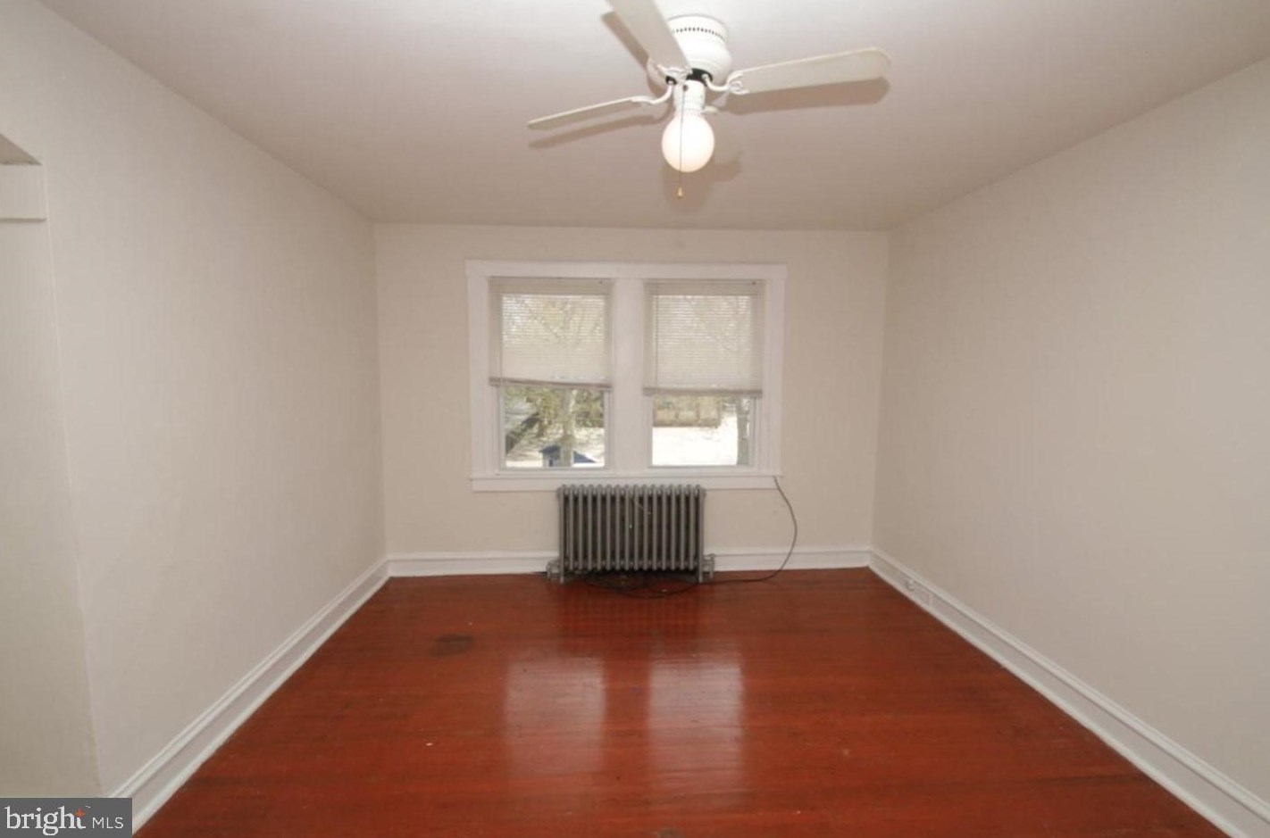 4060 L St, Philadelphia PA  19124-5323 exterior