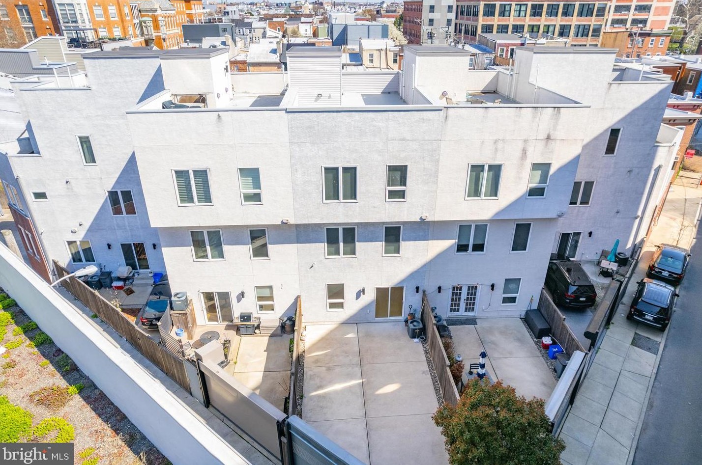 1504 Earl St, Philadelphia PA  19125-2628 exterior