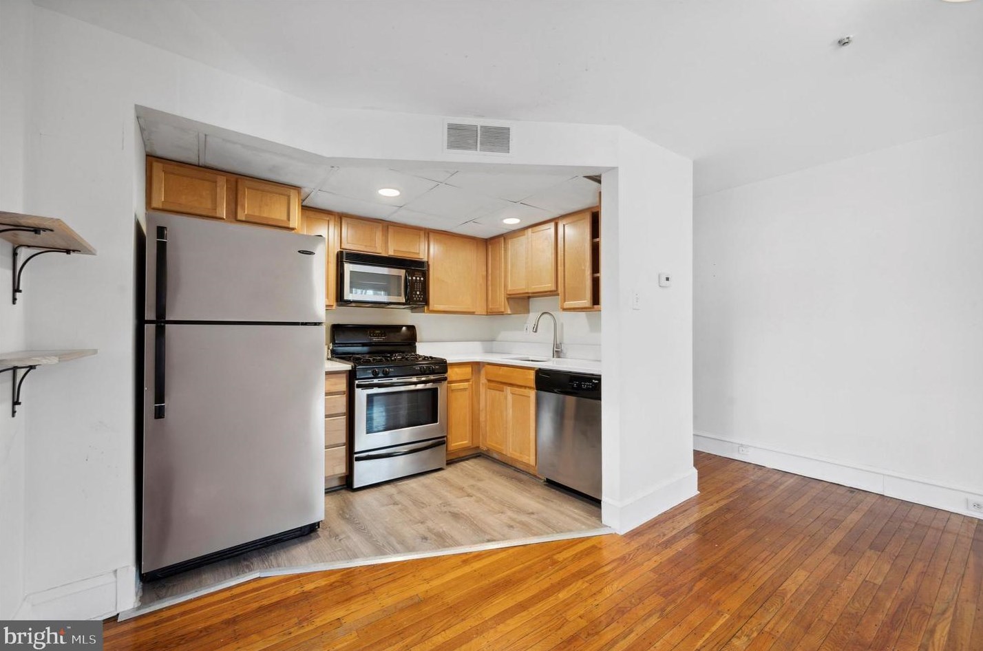 2122 Spruce St, Philadelphia PA  19103-2556 exterior