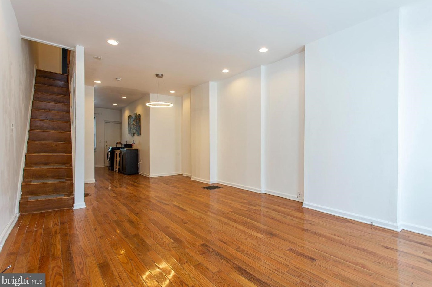 1327 Opal St, Philadelphia PA  19146-4645 exterior
