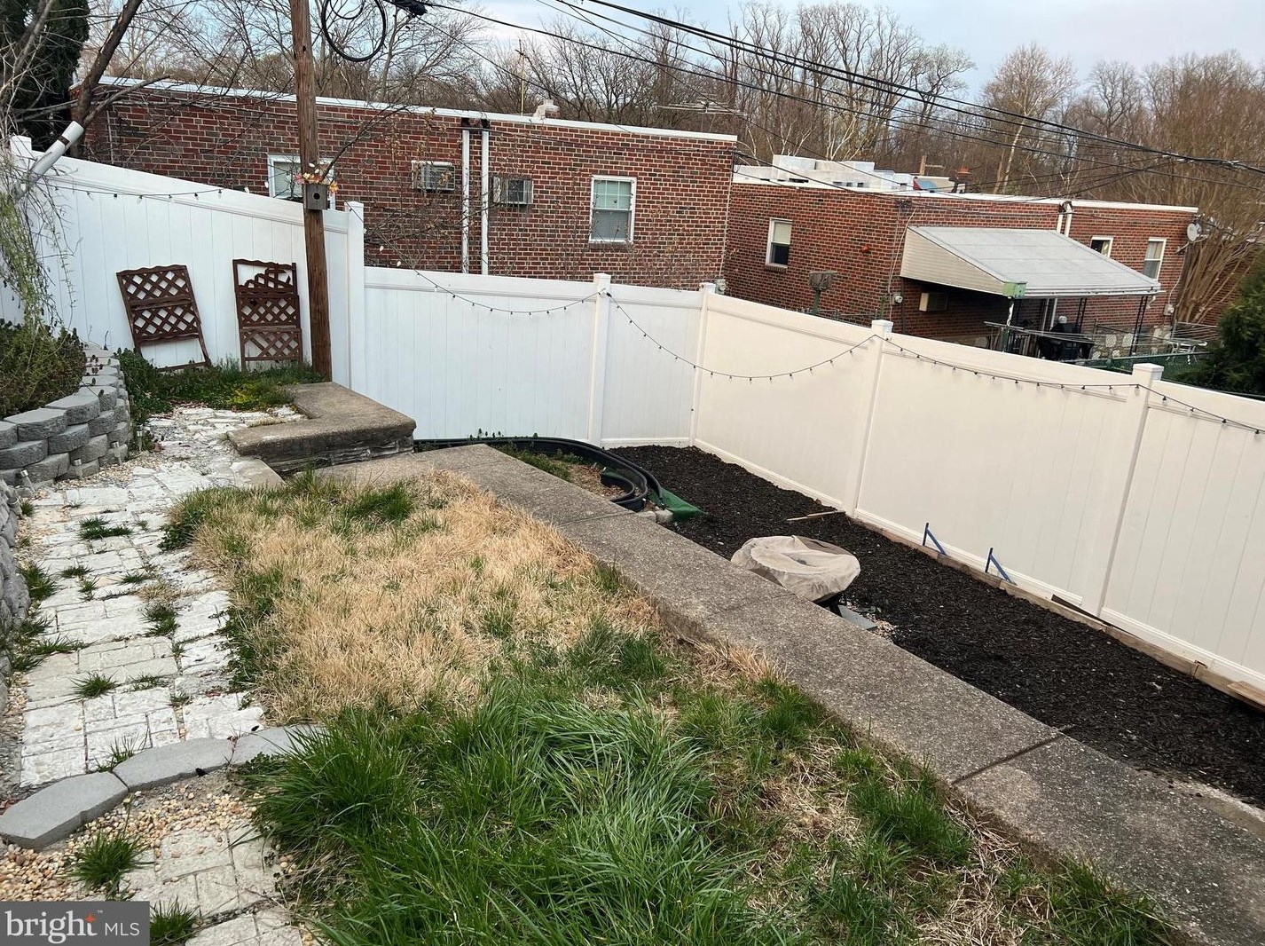 911 Kendrick St, Philadelphia PA  19111-1405 exterior
