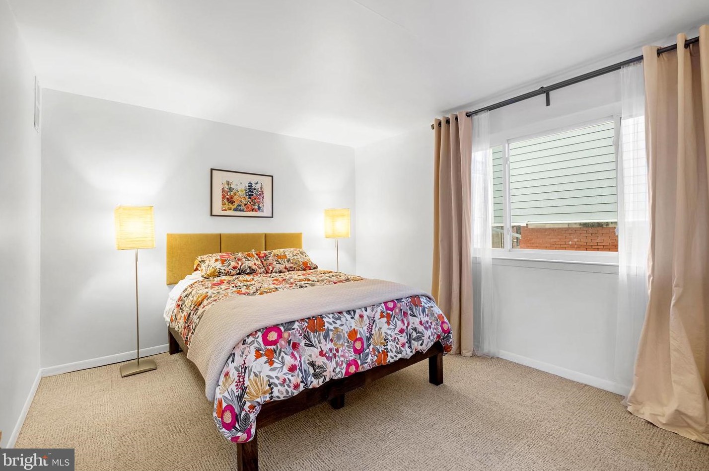 813 Taney St, Philadelphia PA 19146-1045 exterior