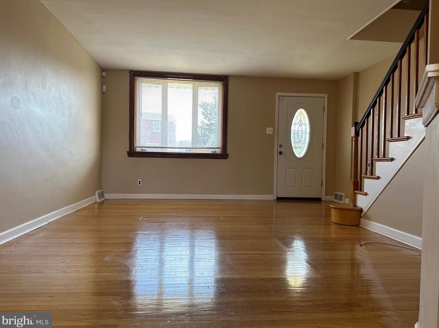 6126 Newtown Ave, Philadelphia PA  19111-5909 exterior