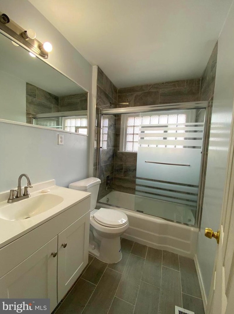 3100 Barnett St, Philadelphia PA  19149-3101 exterior