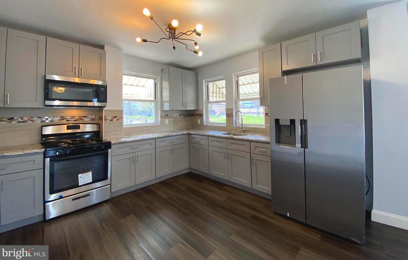 3100 Barnett St, Philadelphia PA  19149-3101 exterior