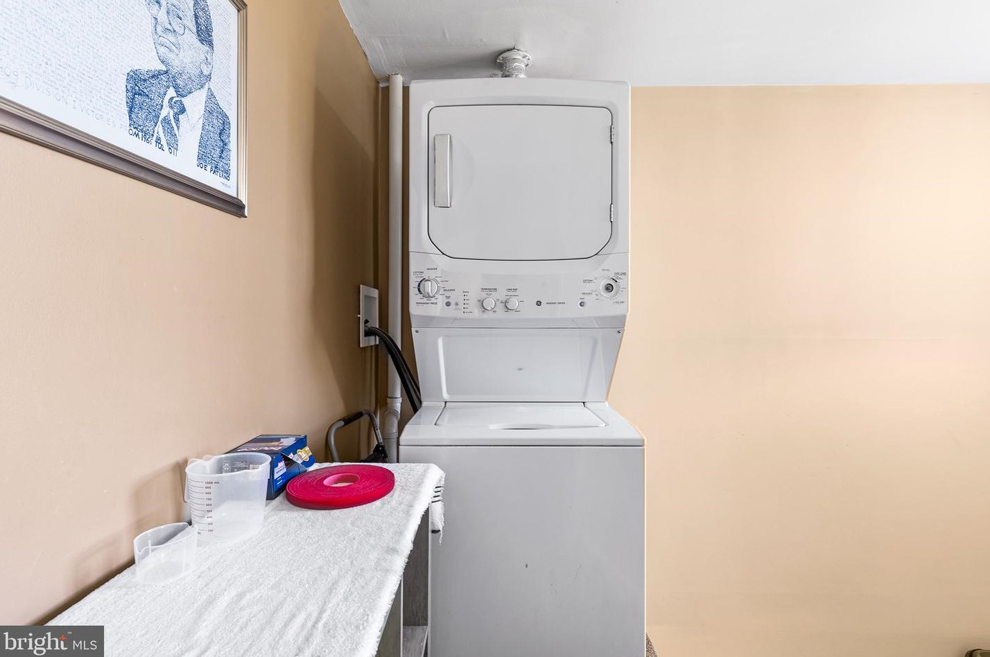 10106 Calera Rd, Philadelphia PA 19114-1214 exterior