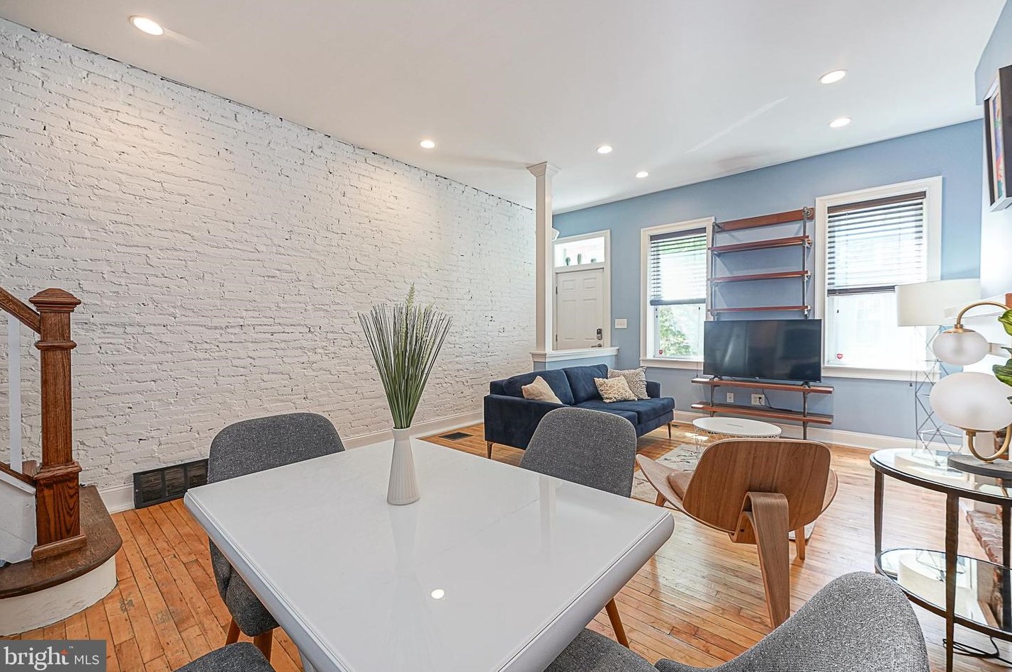1927 Montrose St, Philadelphia PA  19146-2628 exterior