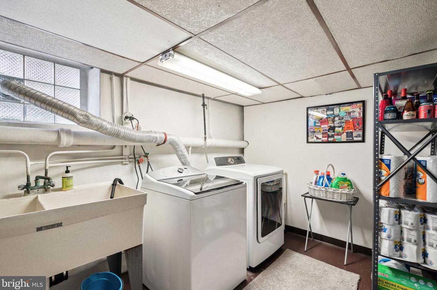 3239 Stanwood St, Philadelphia PA 19111-2306 exterior