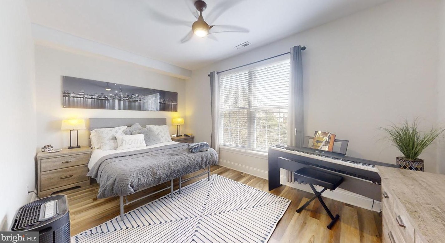 345 Delmar St, Philadelphia PA  19128-4505 exterior