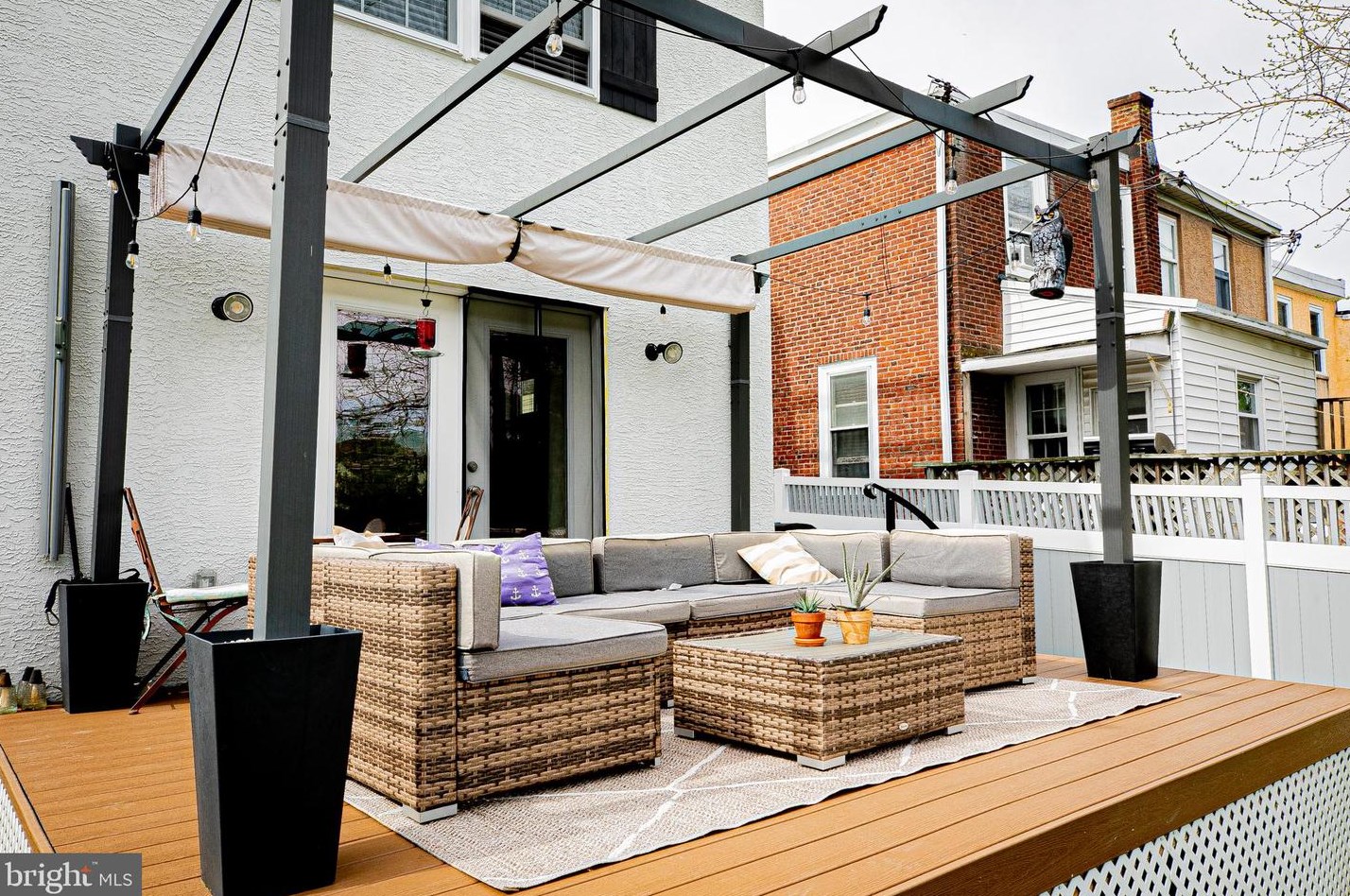 345 Delmar St, Philadelphia PA  19128-4505 exterior