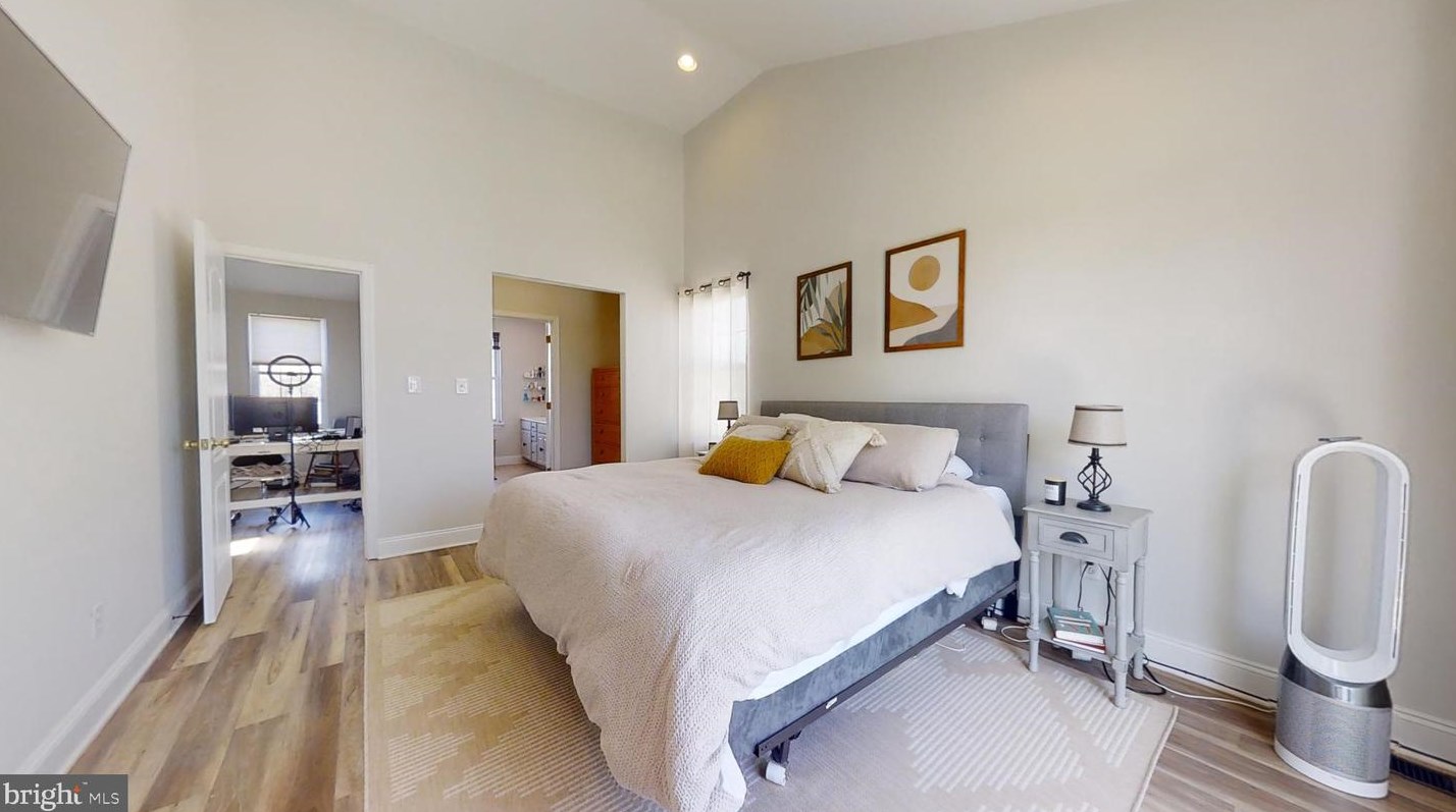 345 Delmar St, Philadelphia PA  19128-4505 exterior