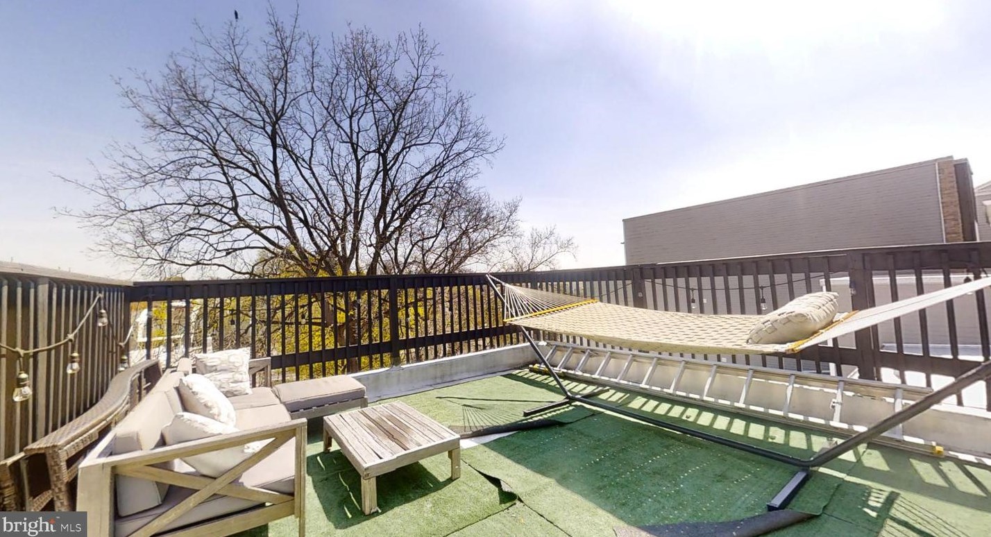 345 Delmar St, Philadelphia PA  19128-4505 exterior