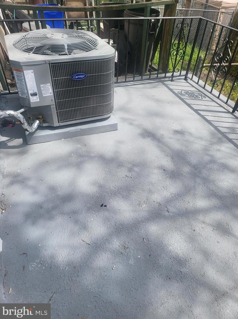 5224 Kingsessing Ave, Philadelphia PA  19143-4330 exterior