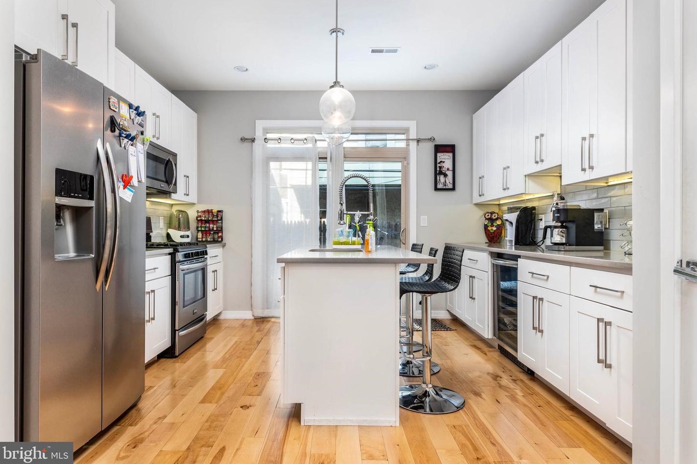 1242 Bonsall St, Philadelphia PA  19146-4137 exterior