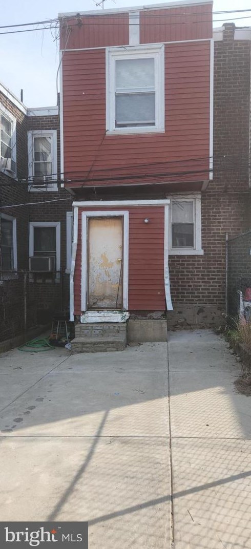 1635 Worrell St, Philadelphia PA  19124-4425 exterior