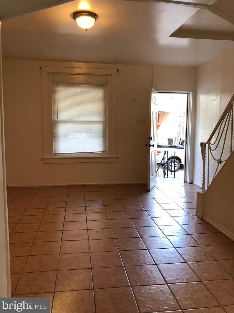 648 Wensley St, Philadelphia PA  19134-1828 exterior
