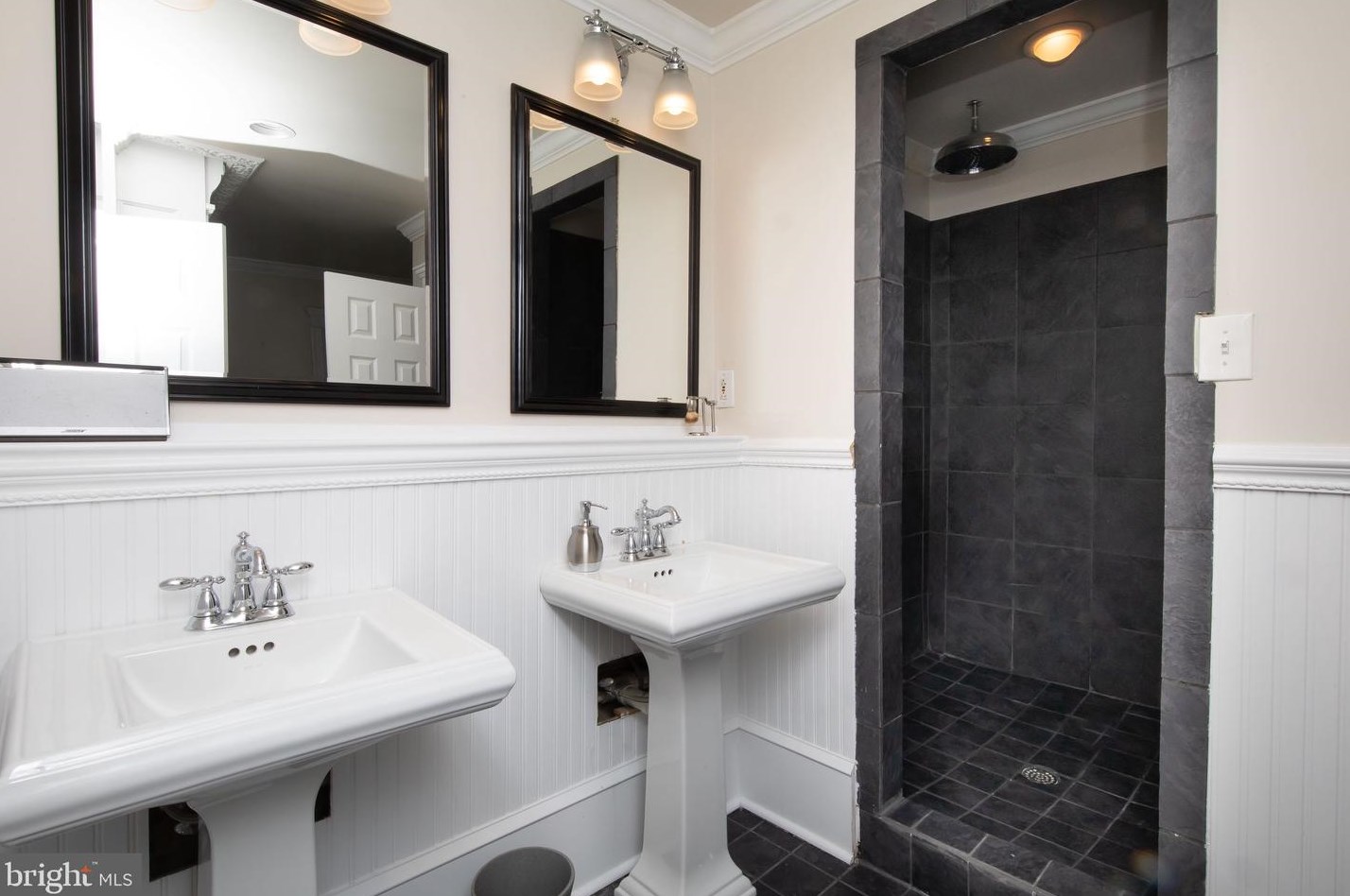 1514 Susquehanna Ave, Philadelphia PA 19132-0044 exterior