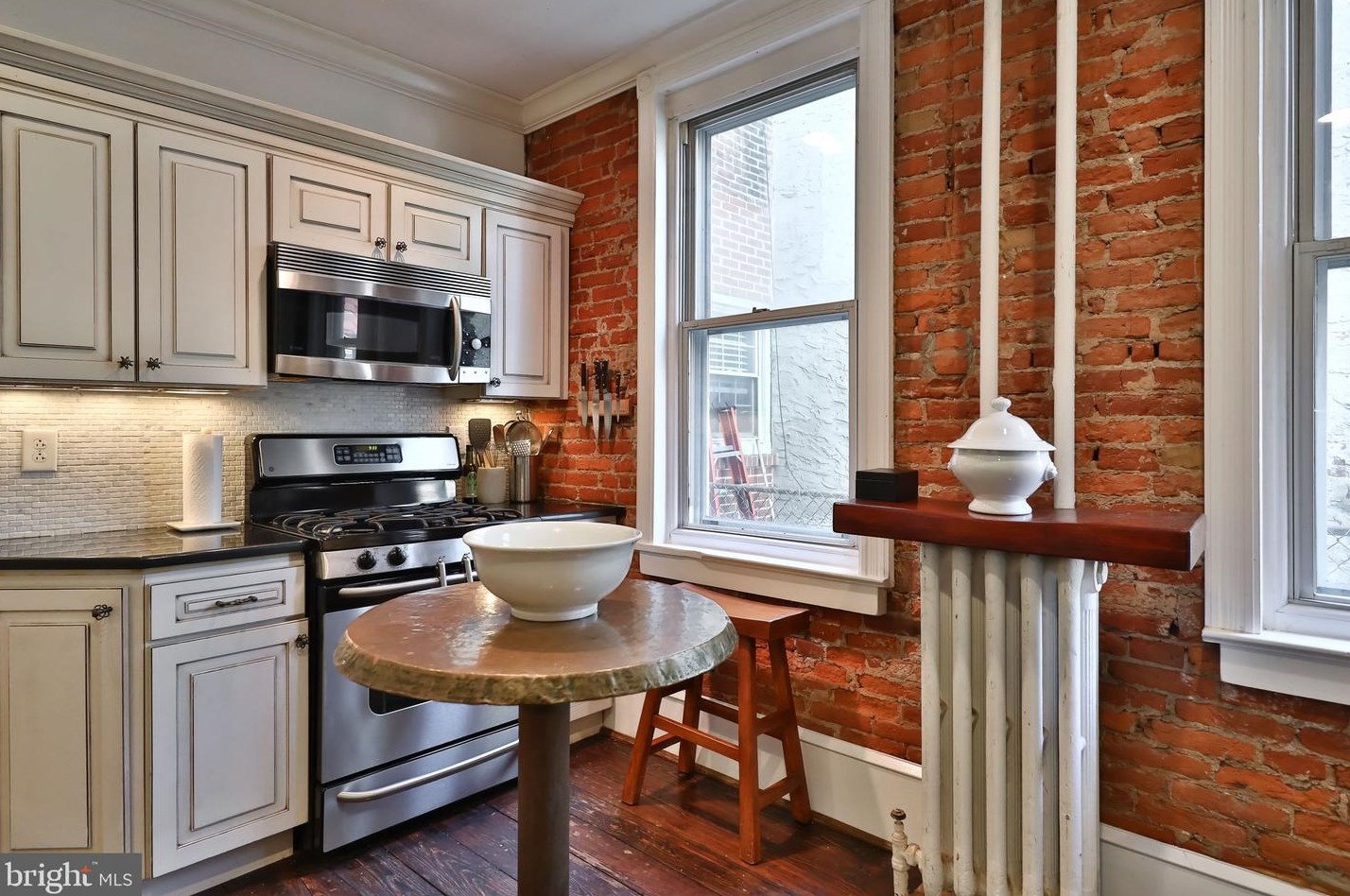 1514 Susquehanna Ave, Philadelphia PA 19132-0044 exterior