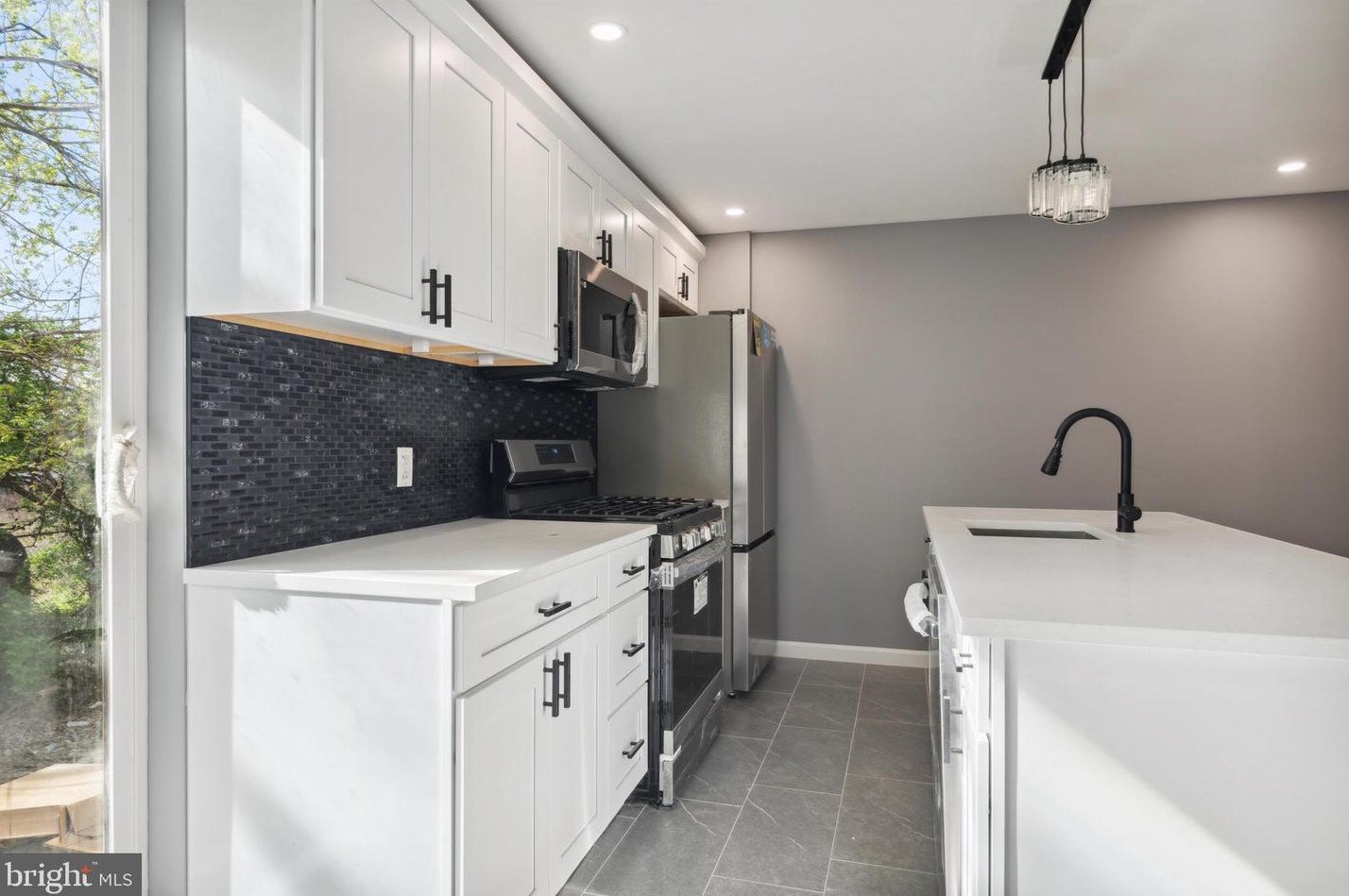 616 Brinton St, Philadelphia PA  19138-1004 exterior