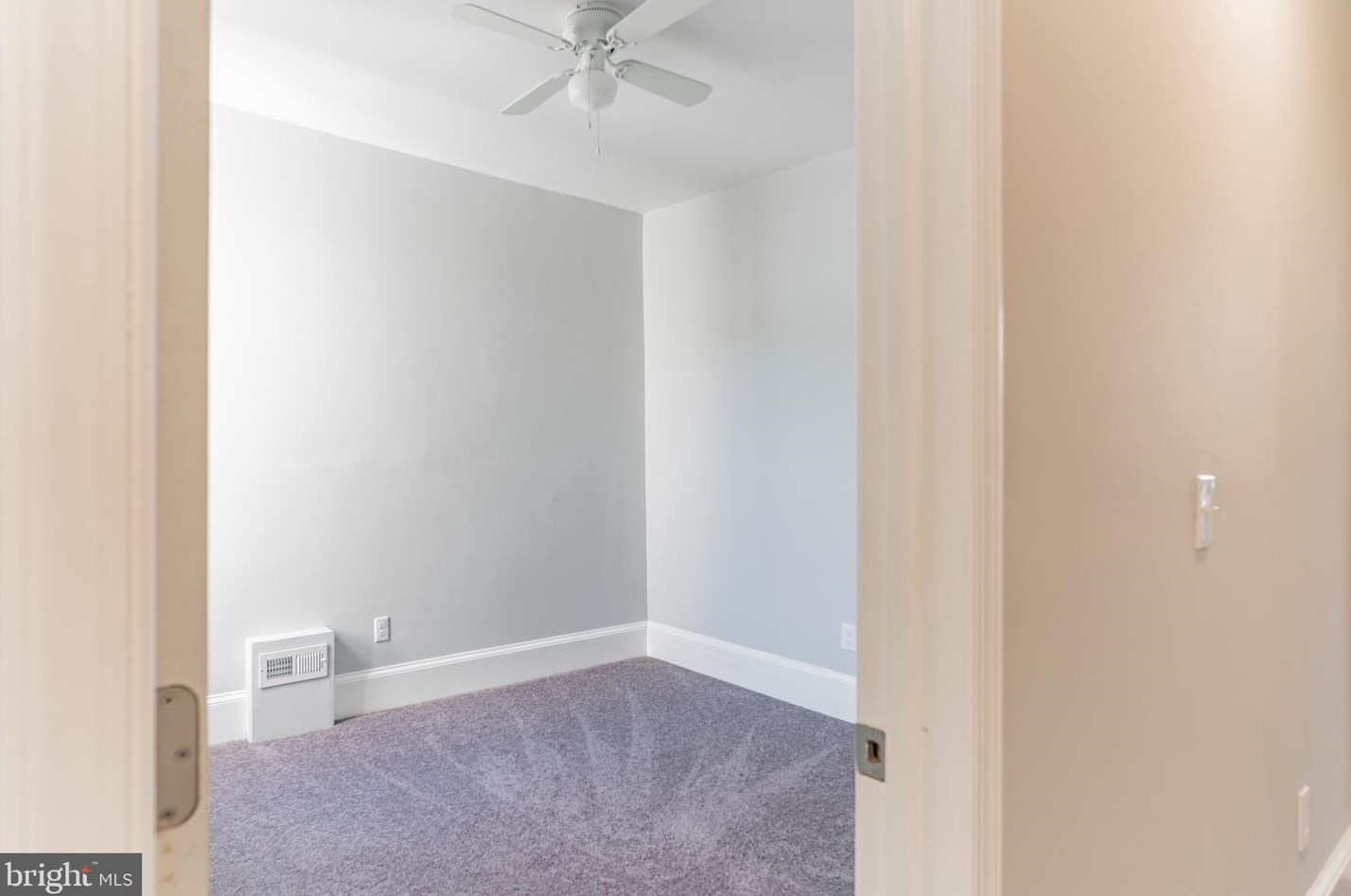 407 Hobart St, Philadelphia PA  19131-4820 exterior