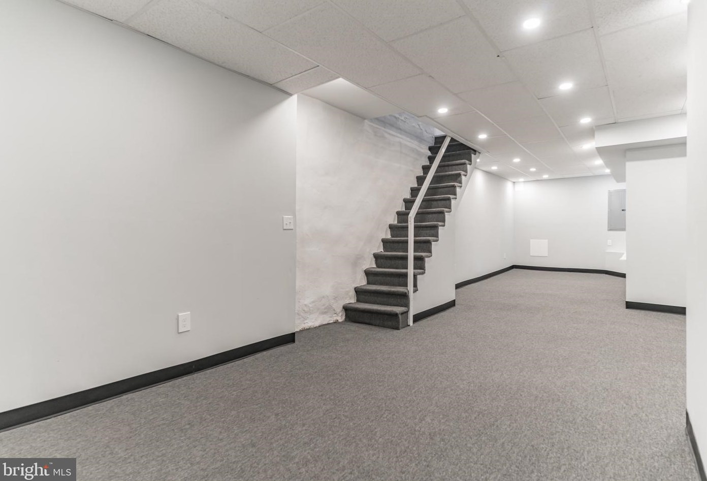 407 Hobart St, Philadelphia PA  19131-4820 exterior