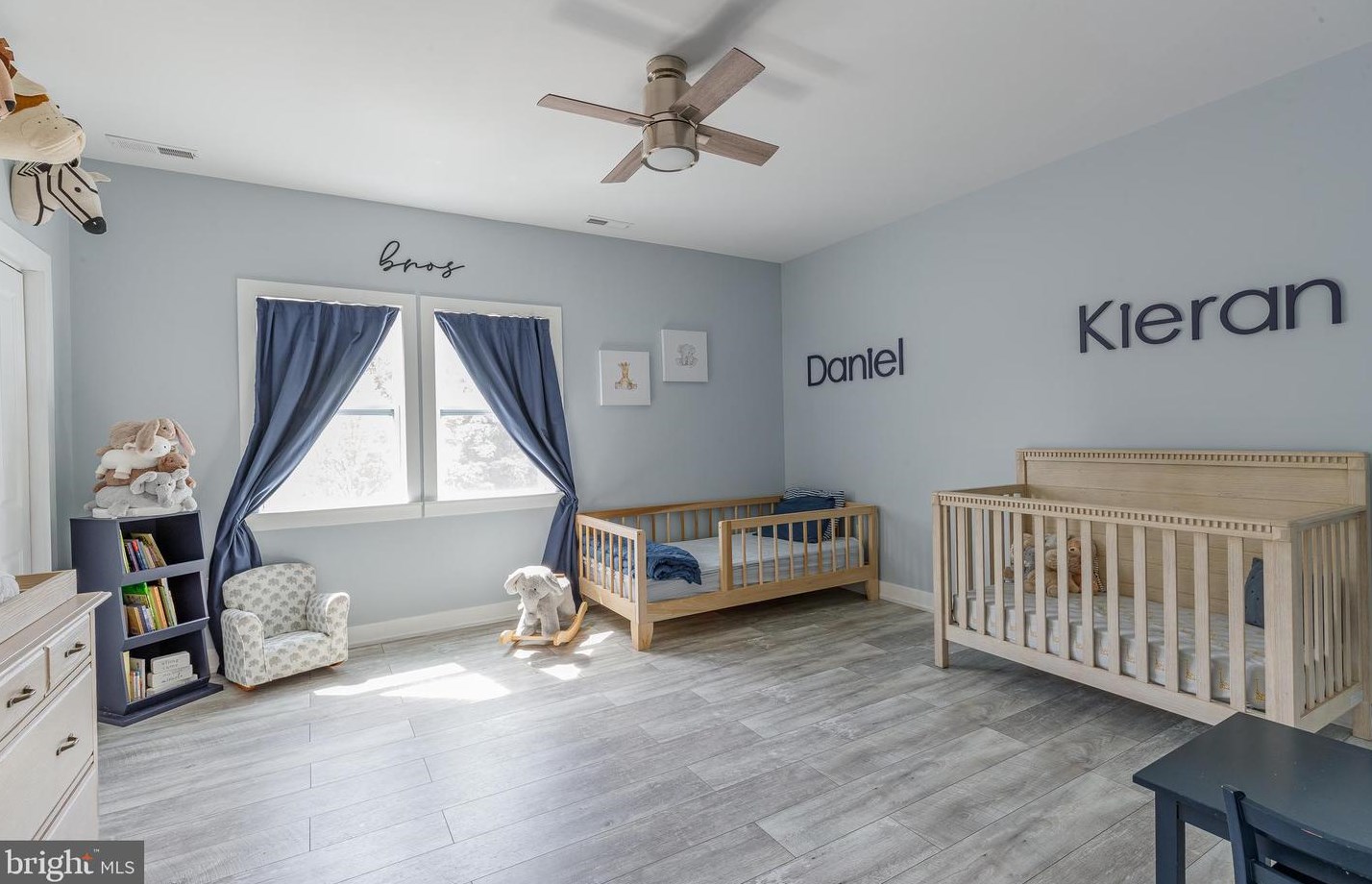 830 Cathedral Rd, Philadelphia PA  19128-2118 exterior