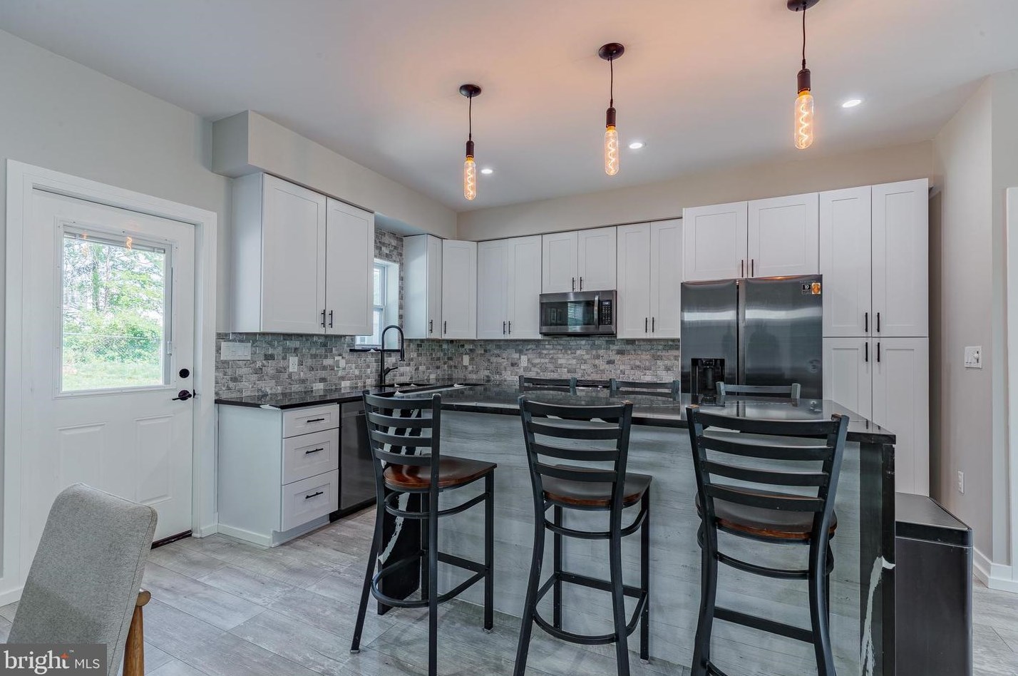 830 Cathedral Rd, Philadelphia PA  19128-2118 exterior